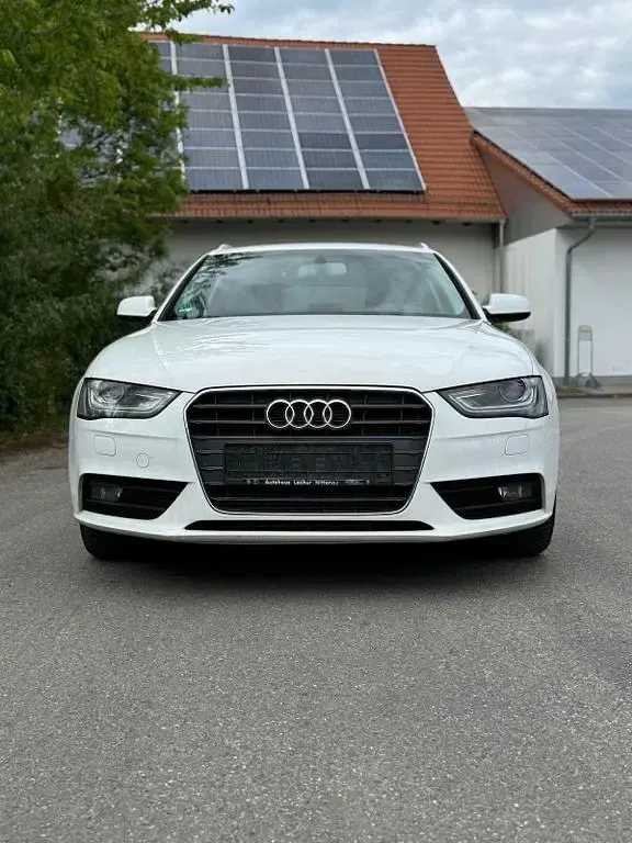 Gebraucht Audi A4 Ambiente 204 PS (150 kW) 2012 Weiß Kombi