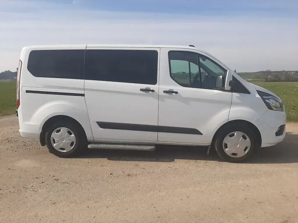 Gebraucht Ford Transit 107 PS (78 kW) 2019 Weiß Kombi