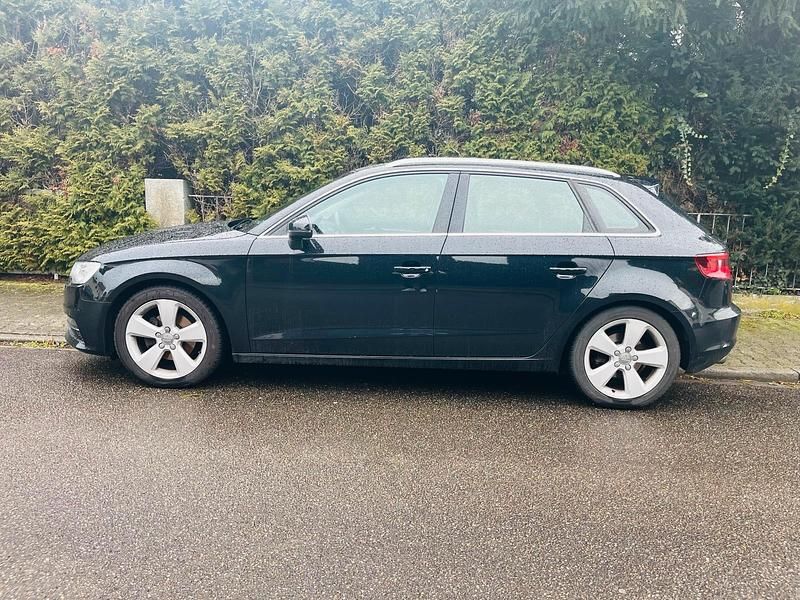 Gebraucht Audi A3 122 PS (89 kW) 2013 Schwarz Limousine