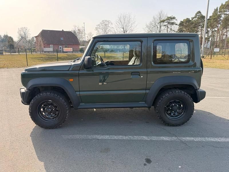 Gebraucht Suzuki Jimny 105 PS (77 kW) 2021 Grün SUV