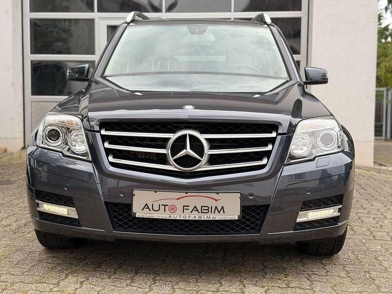Gebraucht Mercedes GLK250 204 PS (150 kW) 2011 Grau SUV