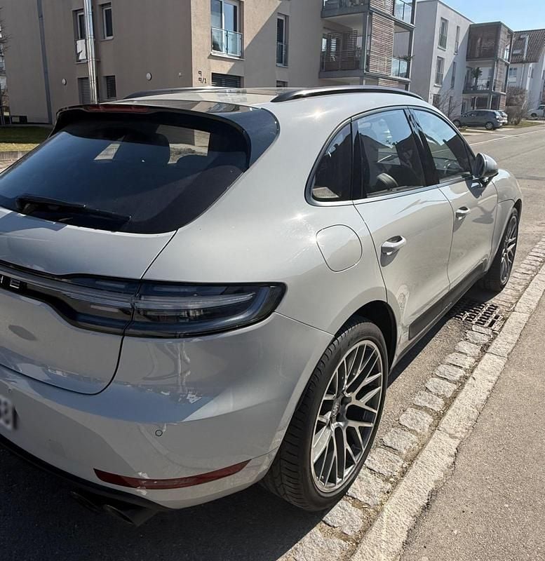 Gebraucht Porsche Macan 245 PS (180 kW) 2019 Grau SUV