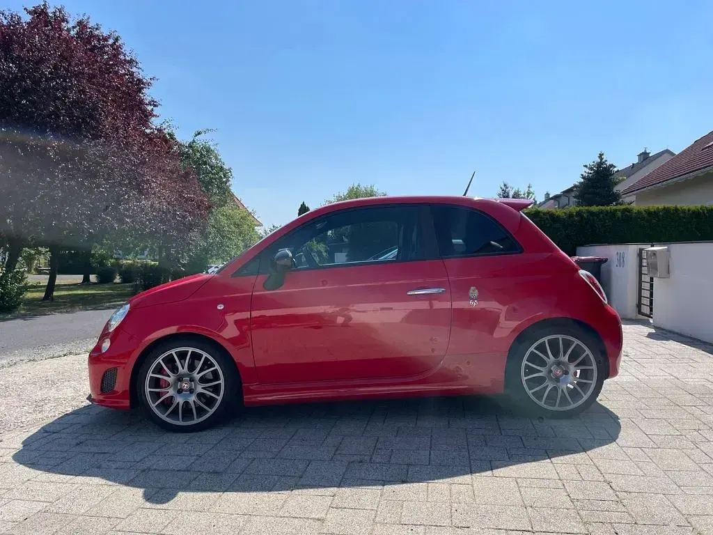 Gebraucht Abarth 695 179 PS (131 kW) 2011 Rot
