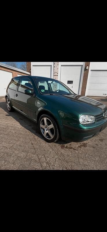 Gebraucht VW Golf IV 75 PS (55 kW) 2002 Grün Kleinwagen
