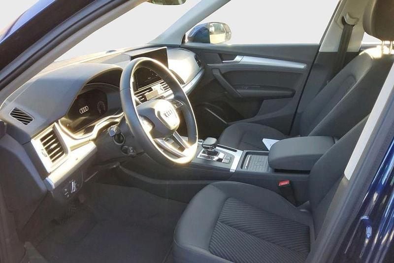 Gebraucht Audi Q5 S-Line 204 PS (150 kW) 2023 Navarrablau metallic SUV