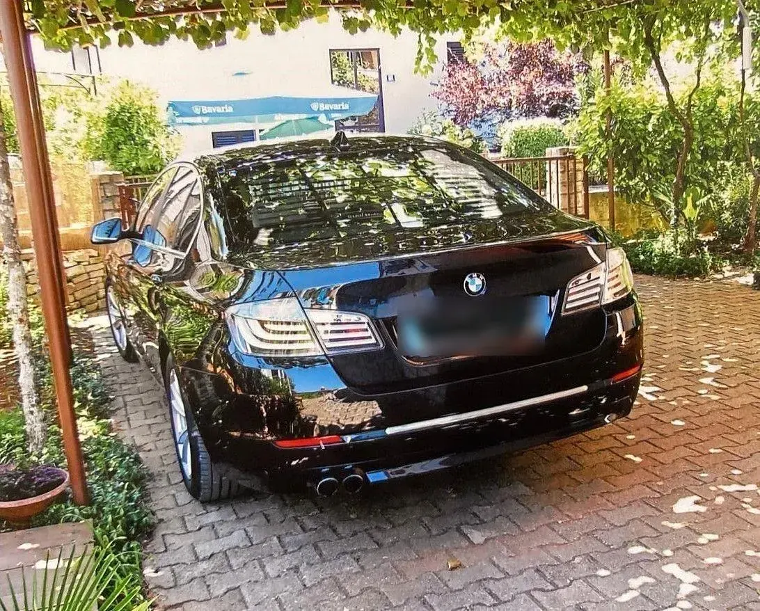 Gebraucht BMW 520 Sport Line 184 PS (135 kW) 2012 Schwarz Limousine