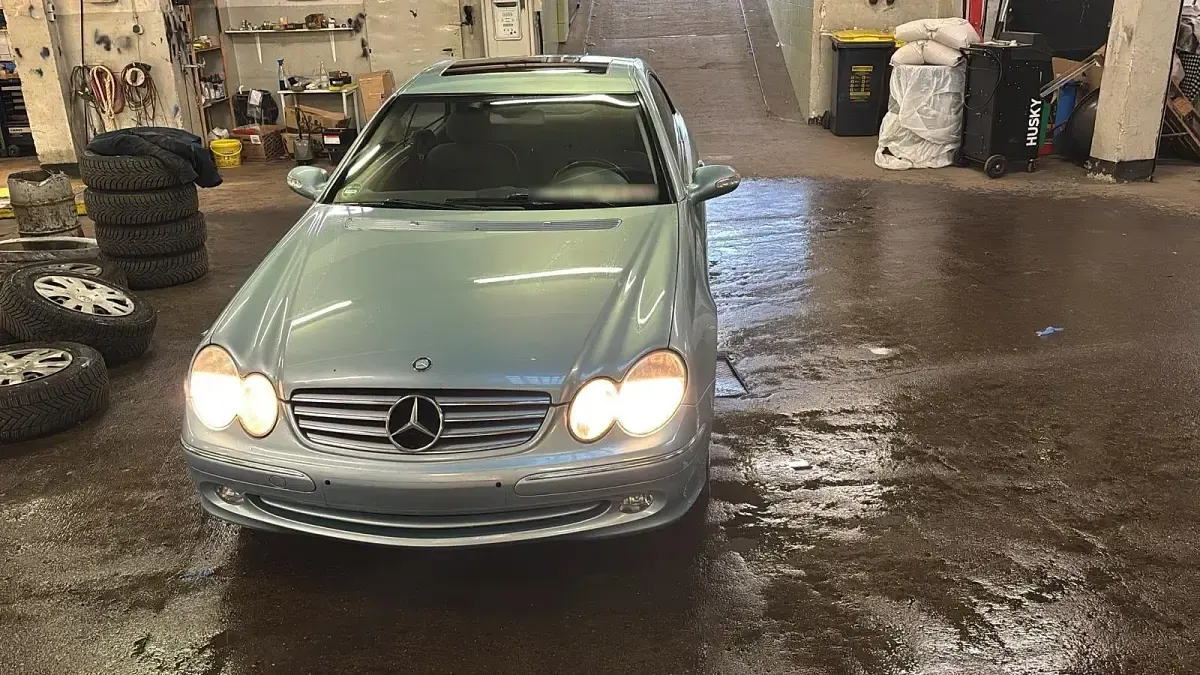 Gebraucht Mercedes CLK200 Elegance 163 PS (119 kW) 2003 Blau Coupé