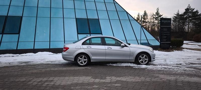Gebraucht Mercedes C180 156 PS (114 kW) 2012 Silber Limousine