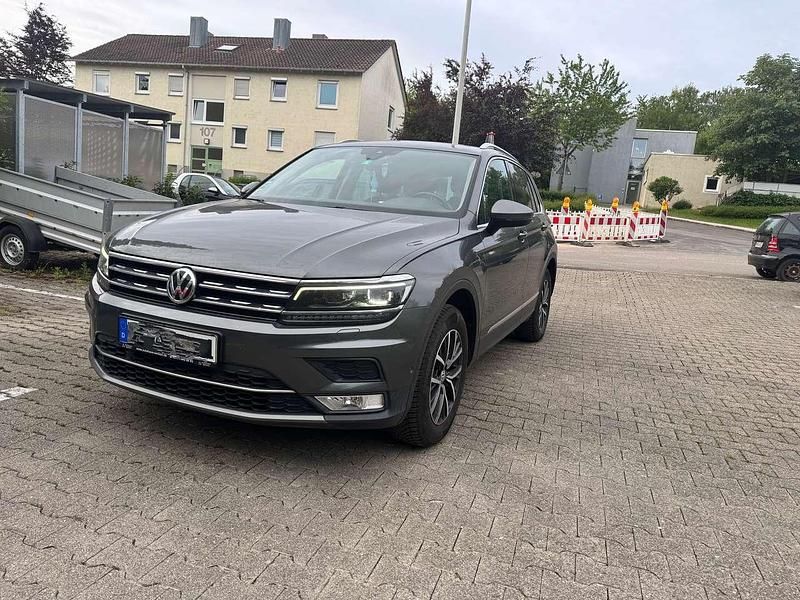 Gebraucht 2017 VW Tiguan Highline SUV | 14.000 € - Bild 1/4