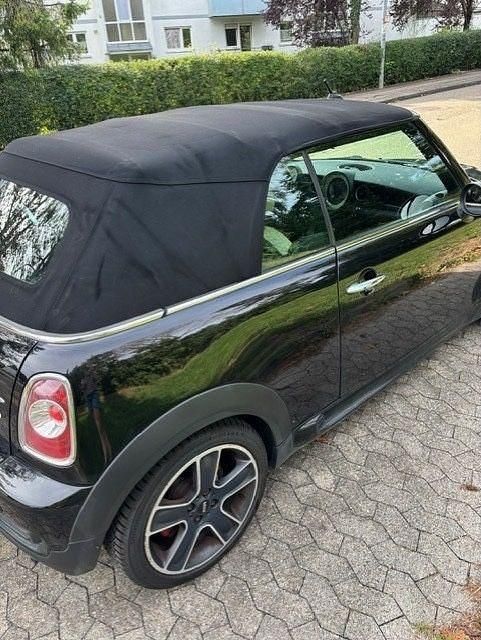 Second-hand Mini John Cooper Works 184 CP (135 kW) 2011 Negru Hatchback