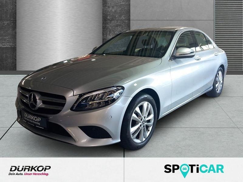 Silber Gebraucht 2019 Mercedes C180 Avantgarde Limousine | 23.450 € (Superpreis) - Bild 1/4
