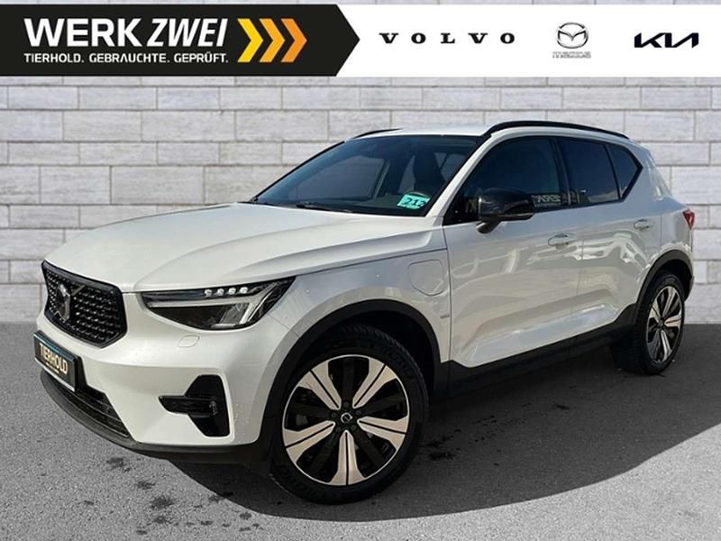 Gebraucht Volvo XC40 Plus 261 PS (191 kW) 2022 Crystal white SUV