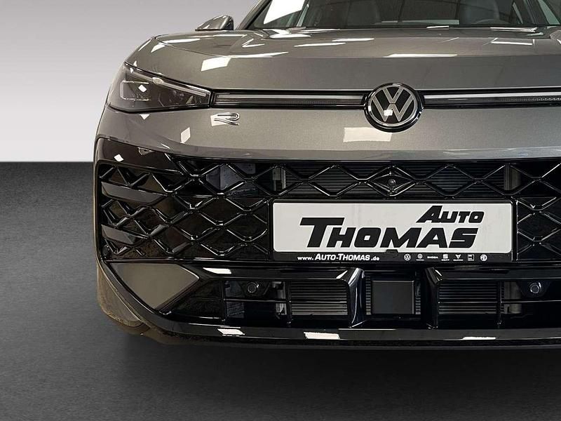 Neu VW T-Roc Style 150 PS (110 kW) 2026 Wolf grey metallic SUV