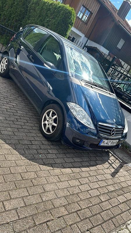 Blau Gebraucht 2006 Mercedes A170 Kleinwagen | 1.300 € (Guter Preis) - Bild 1/1