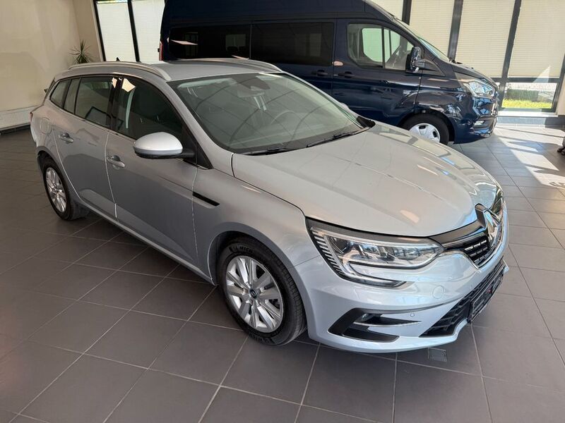 Grau Gebraucht 2021 Renault Mégane IV Business Limousine | 18.790 € (Fairer Preis) - Bild 1/4