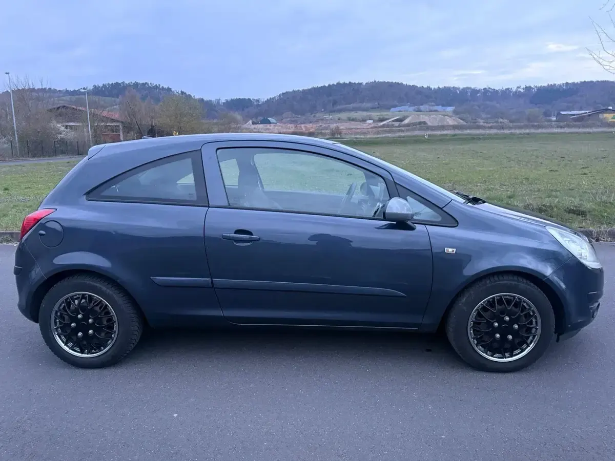 Usata Opel Corsa 80 CV (58 kW) 2007 Blu Utilitaria