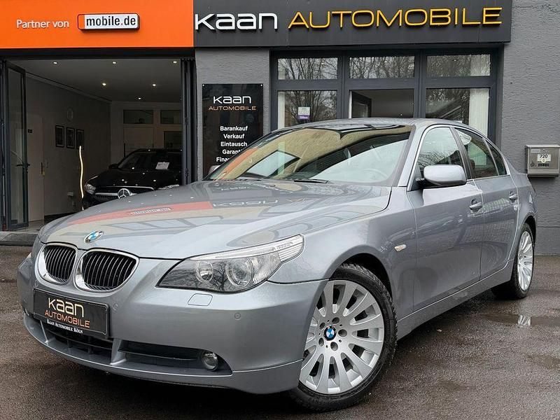 Gebraucht BMW 523 Advantage 177 PS (130 kW) 2007 Grau Limousine