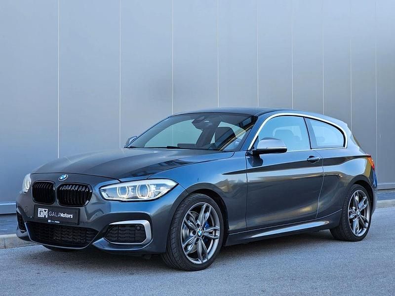 Grau Gebraucht 2017 BMW M140 M Sport | 24.990 € (Superpreis) - Bild 1/4
