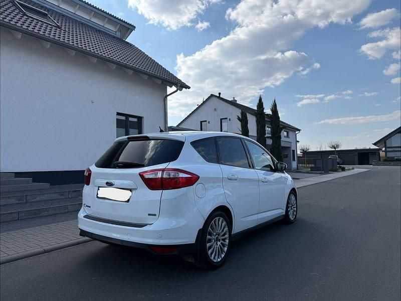 Gebraucht Ford C-MAX 101 PS (74 kW) 2015 Weiß Van / Kleinbus
