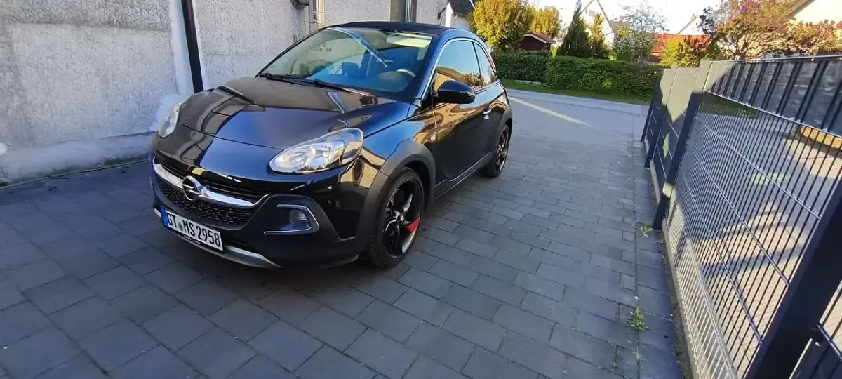 Gebraucht Opel Adam Rocks Rocks 101 PS (74 kW) 2014 Schwarz Kleinwagen