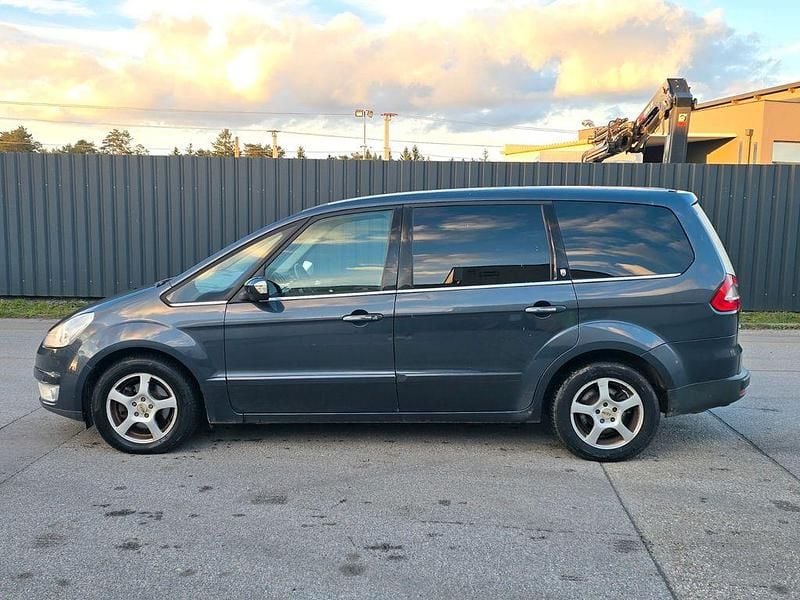 Gebraucht Ford Galaxy Ghia 131 PS (96 kW) 2007 Grau Van / Kleinbus
