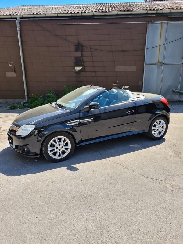Schwarz Gebraucht 2007 Opel Tigra Cabrio | 1.999 € (Guter Preis) - Bild 1/4