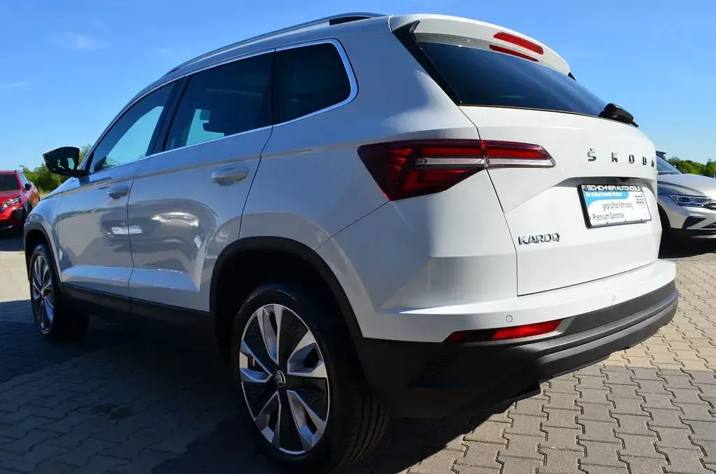 Gebraucht Skoda Karoq 150 PS (110 kW) 2025 Weiß SUV