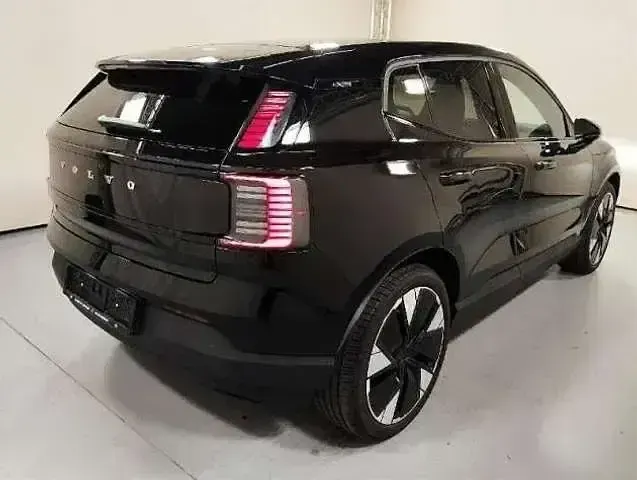 Gebraucht Volvo EX30 Performance 314 kW (428 PS) 2025 Onyx black SUV
