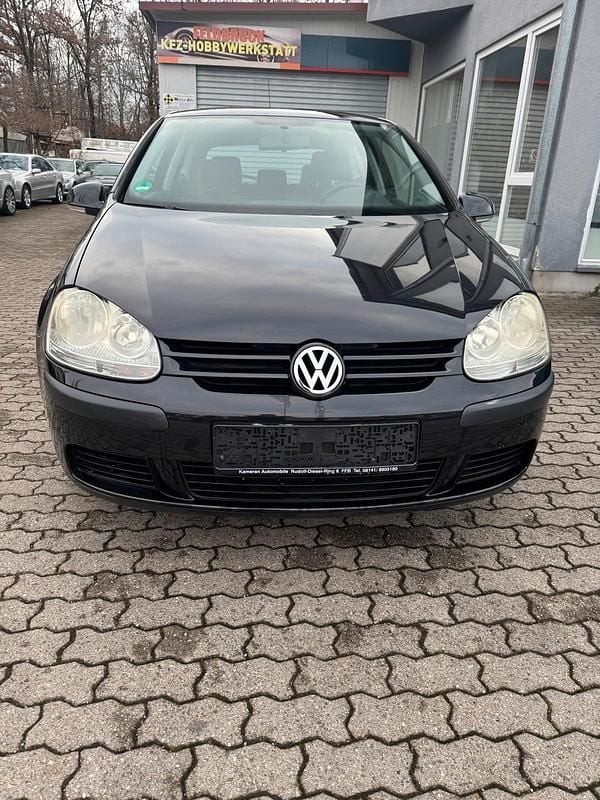 Schwarz Gebraucht 2005 VW Golf IV Kleinwagen | 3.599 € (Etwas zu teuer) - Bild 1/4