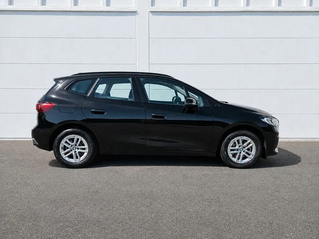 Gebraucht BMW 216 Active Tourer 122 PS (89 kW) 2025 Schwarz Van / Kleinbus