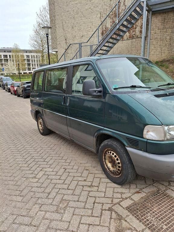 Second-hand VW T4 110 CP (80 kW) 1996 Verde Van