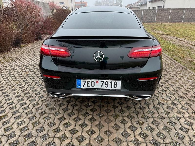 Gebraucht Mercedes E400 330 PS (242 kW) 2022 Grün Coupé