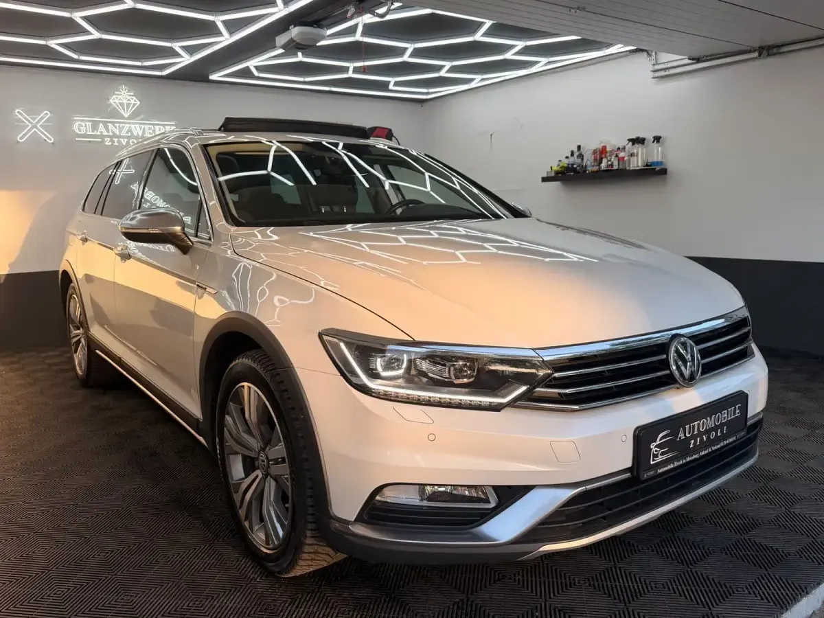 Gebraucht VW Passat 239 PS (175 kW) 2016 Weiß Kombi