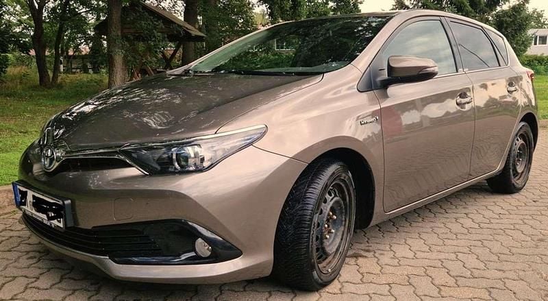 Gebraucht Toyota Auris Hybrid Edition-S 99 PS (72 kW) 2017 Grau Limousine