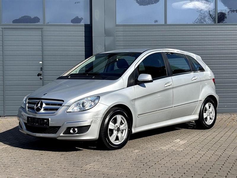 Silber Gebraucht 2009 Mercedes B170 Van / Kleinbus | 5.600 € (Fairer Preis) - Bild 1/4