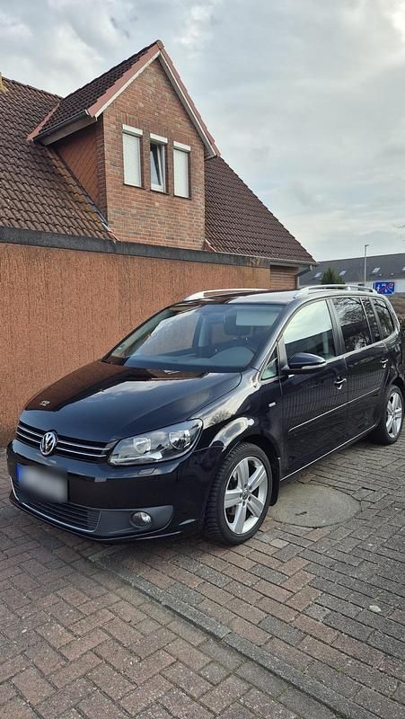 Gebraucht VW Touran 105 PS (77 kW) 2012 Schwarz Van / Kleinbus