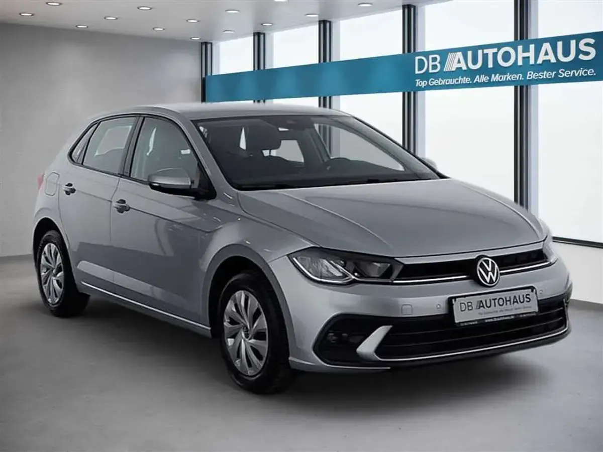 Gebraucht VW Polo Life 95 PS (69 kW) 2024 Silber Kleinwagen
