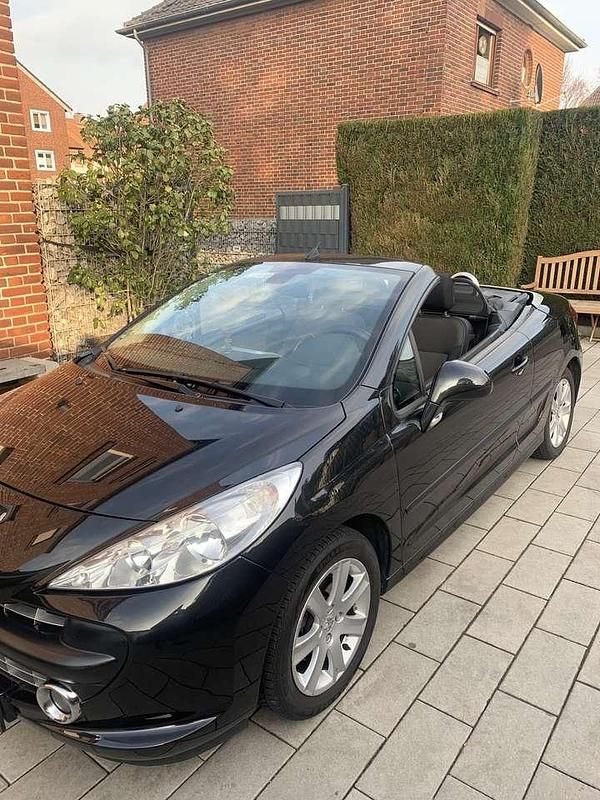 Schwarz Gebraucht 2007 Peugeot 207 CC Cabrio | 4.000 € (Fairer Preis) - Bild 1/4