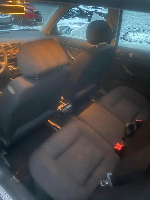 Gebraucht VW Golf IV 75 PS (55 kW) 2002 Silber Limousine