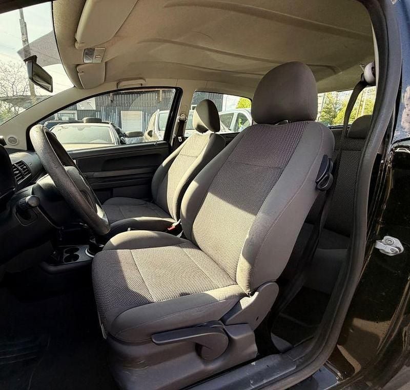 Second-hand VW Fox Refresh 54 CP (39 kW) 2010 Negru Hatchback