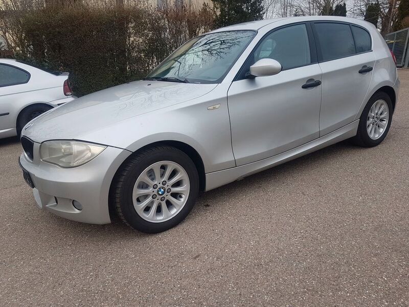 Silber Gebraucht 2005 BMW 116 Advantage Kleinwagen | 2.999 € (Fairer Preis) - Bild 1/4