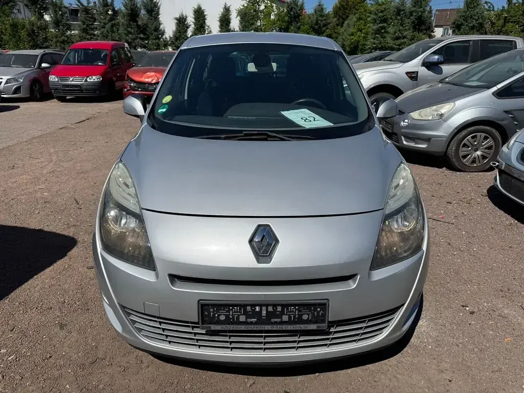 Gebraucht Renault Scénic III Dynamique 150 PS (110 kW) 2010 Silber Van / Kleinbus