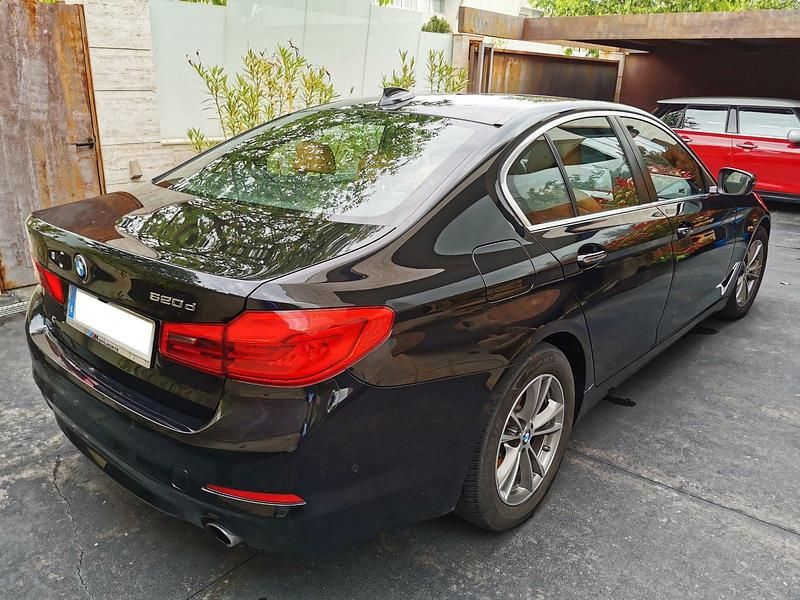 Gebraucht BMW 520 190 PS (139 kW) 2017 Schwarz Limousine