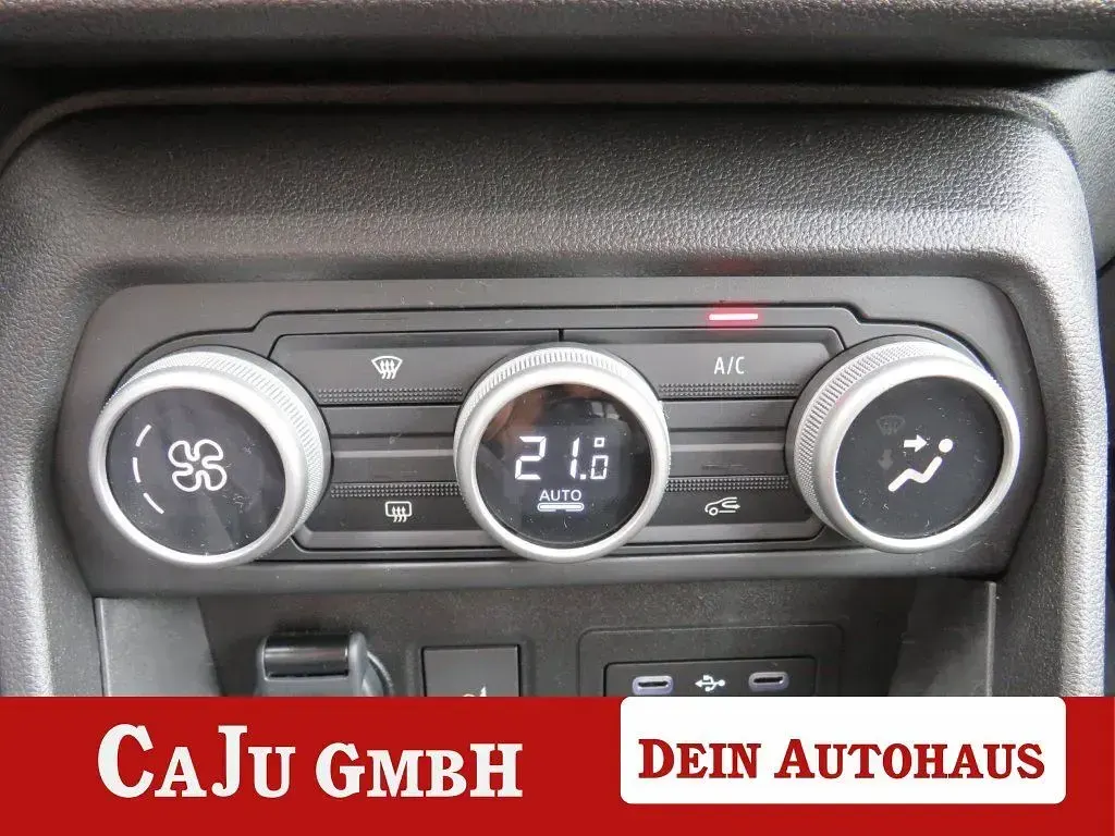Neu Dacia Jogger 110 PS (80 kW) 2026 Schwarz Van / Kleinbus