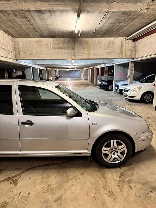 Gebraucht VW Golf IV 105 PS (77 kW) 2002 Silber Kleinwagen