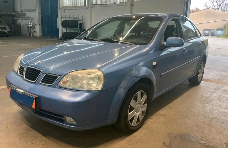 Blau Gebraucht 2003 Chevrolet Nubira CDX Limousine | 2.499 € (Etwas zu teuer) - Bild 1/4