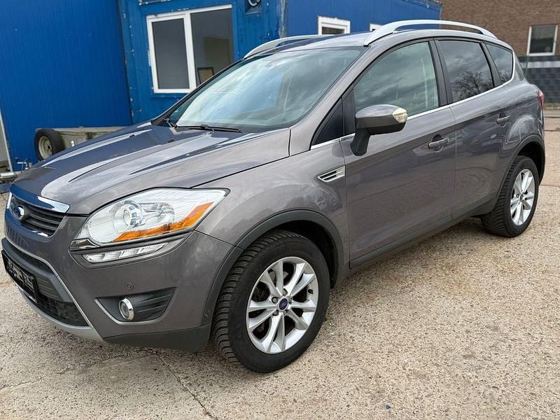 Gebraucht Ford Kuga Titanium 140 PS (102 kW) 2012 Brisbane braun (met.) SUV