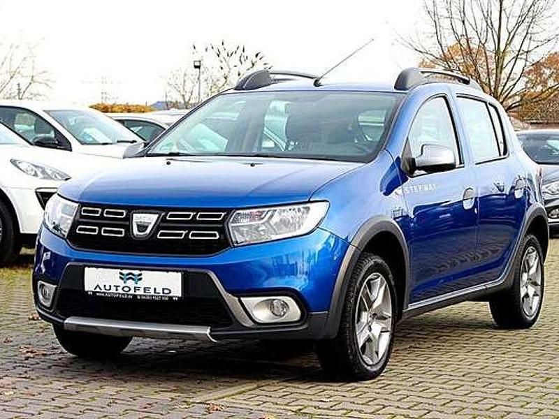 Blau Gebraucht 2020 Dacia Sandero Prestige Limousine | 11.950 € (Fairer Preis) - Bild 1/4