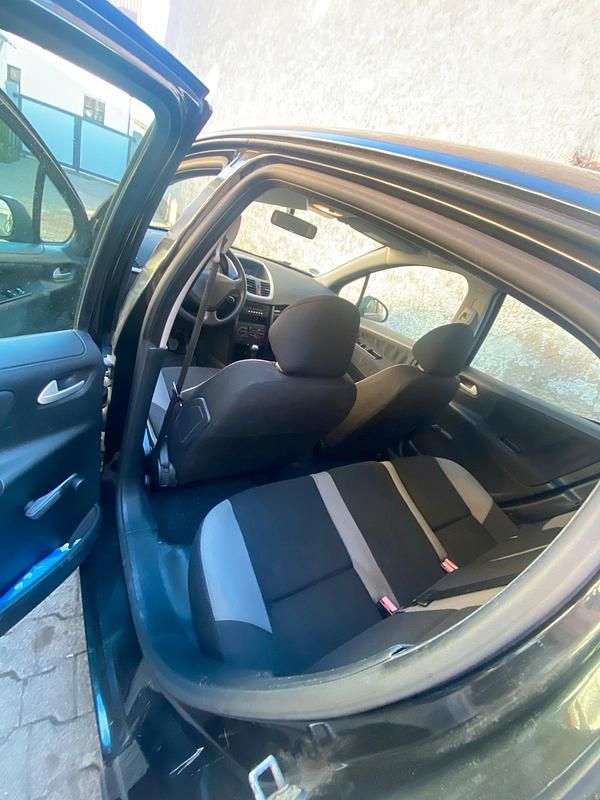 Gebraucht Peugeot 207 95 PS (69 kW) 2007 Schwarz Kleinwagen