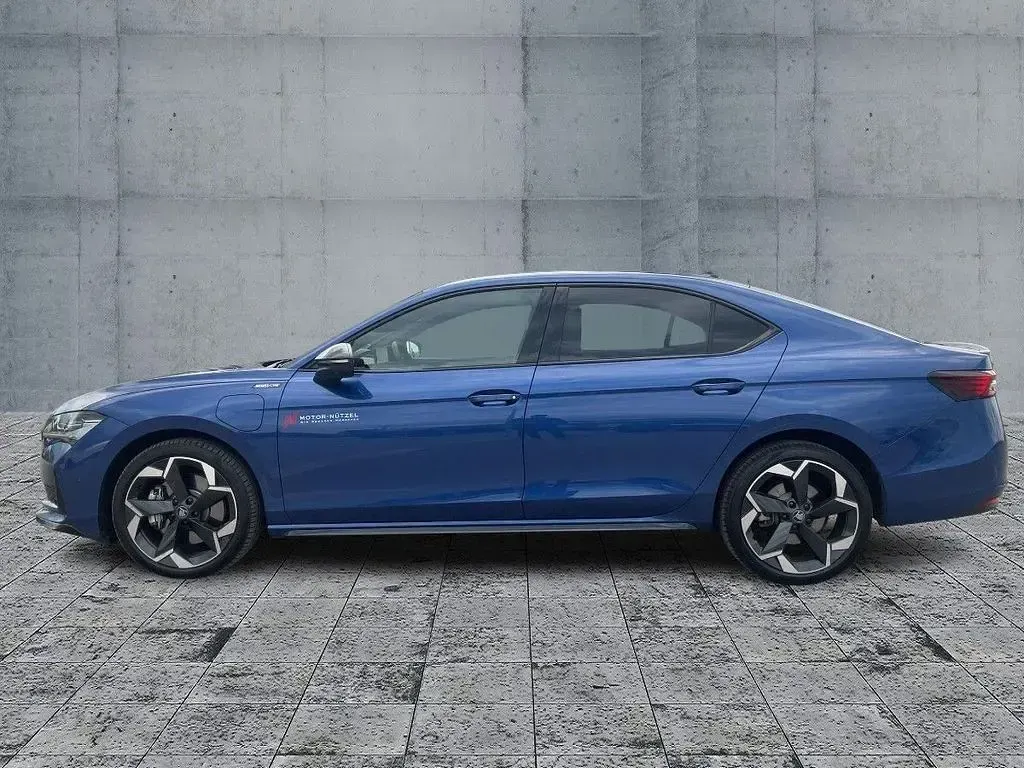Gebraucht Skoda Superb Suite 204 PS (150 kW) 2026 Blau Limousine